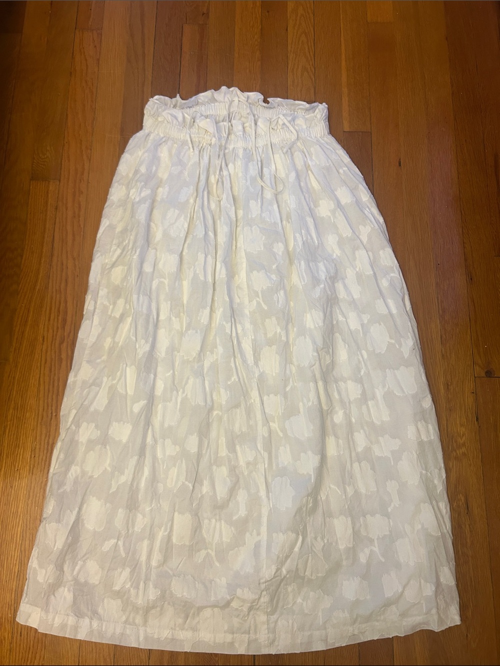Wray medium white cloud print halter dress - Picture 7 of 12
